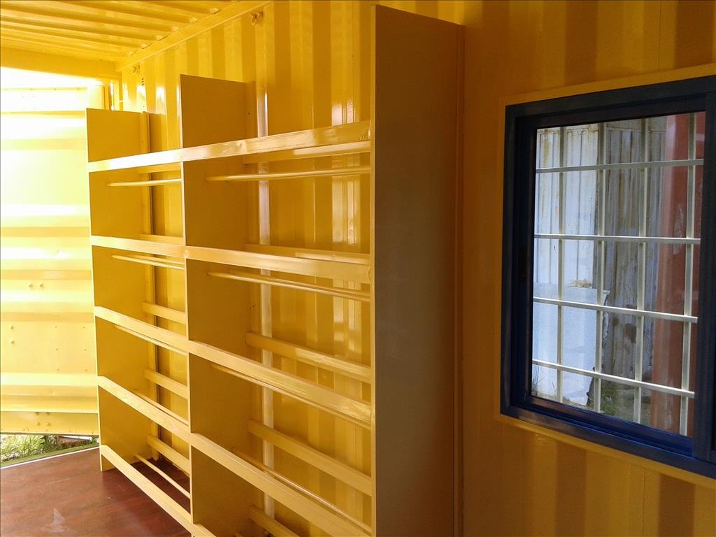 Shipping Containers - Image 5