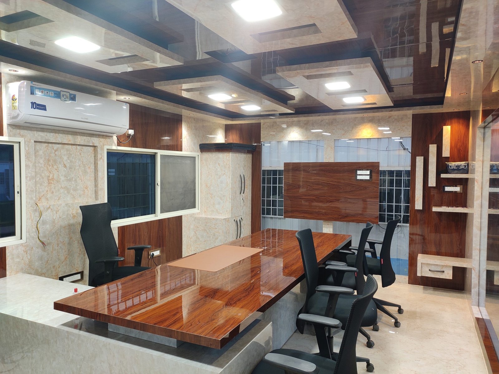 Portable Office Cabin - Image 2