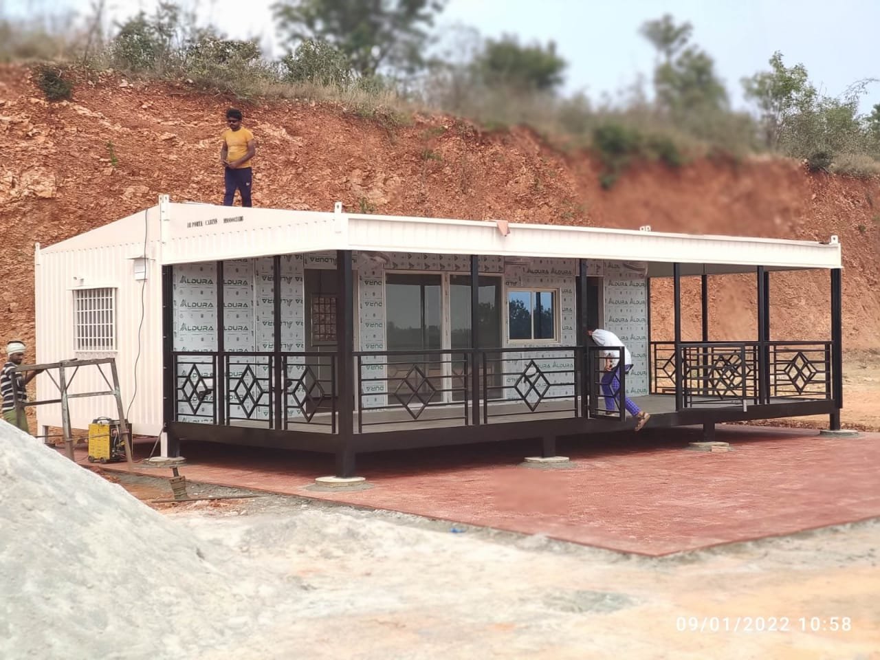 Container Homes - Image 10